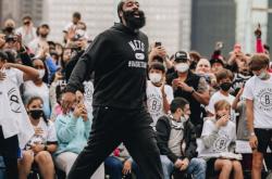 关于浙江队训练开放日；赛后伤情更新引欢呼；英超在即；心理建设被强调的信息开云中文官网