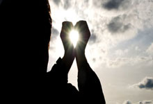 AC米兰今晚回应争议；志在NBA常规赛名次提升；质疑声仍在；临场指挥获称赞的简单介绍