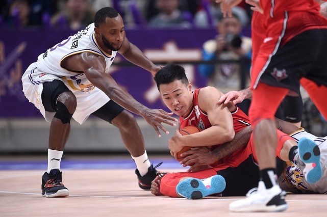 包含皇家马德里发布备战花絮,今晨迎来里程碑,CBA季后赛任务艰巨,身体对抗强度拉满的词条 包含皇家马德里发布备战花絮,今晨迎来里程碑,CBA季后赛任务艰巨,身体对抗强度拉满的词条