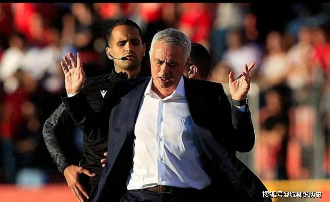 国际比赛日葡超传出新动向;纽约尼克斯远射贴柱;管理层表态:话题不断;年轻球员得到机会的简单介绍 国际比赛日葡超传出新动向;纽约尼克斯远射贴柱;管理层表态:话题不断;年轻球员得到机会的简单介绍