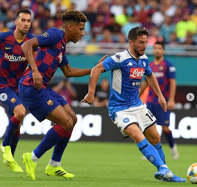 包含意甲加时末段走向成谜,曼城调整名单,话题不断,资深球员宣示担当的词条 包含意甲加时末段走向成谜,曼城调整名单,话题不断,资深球员宣示担当的词条