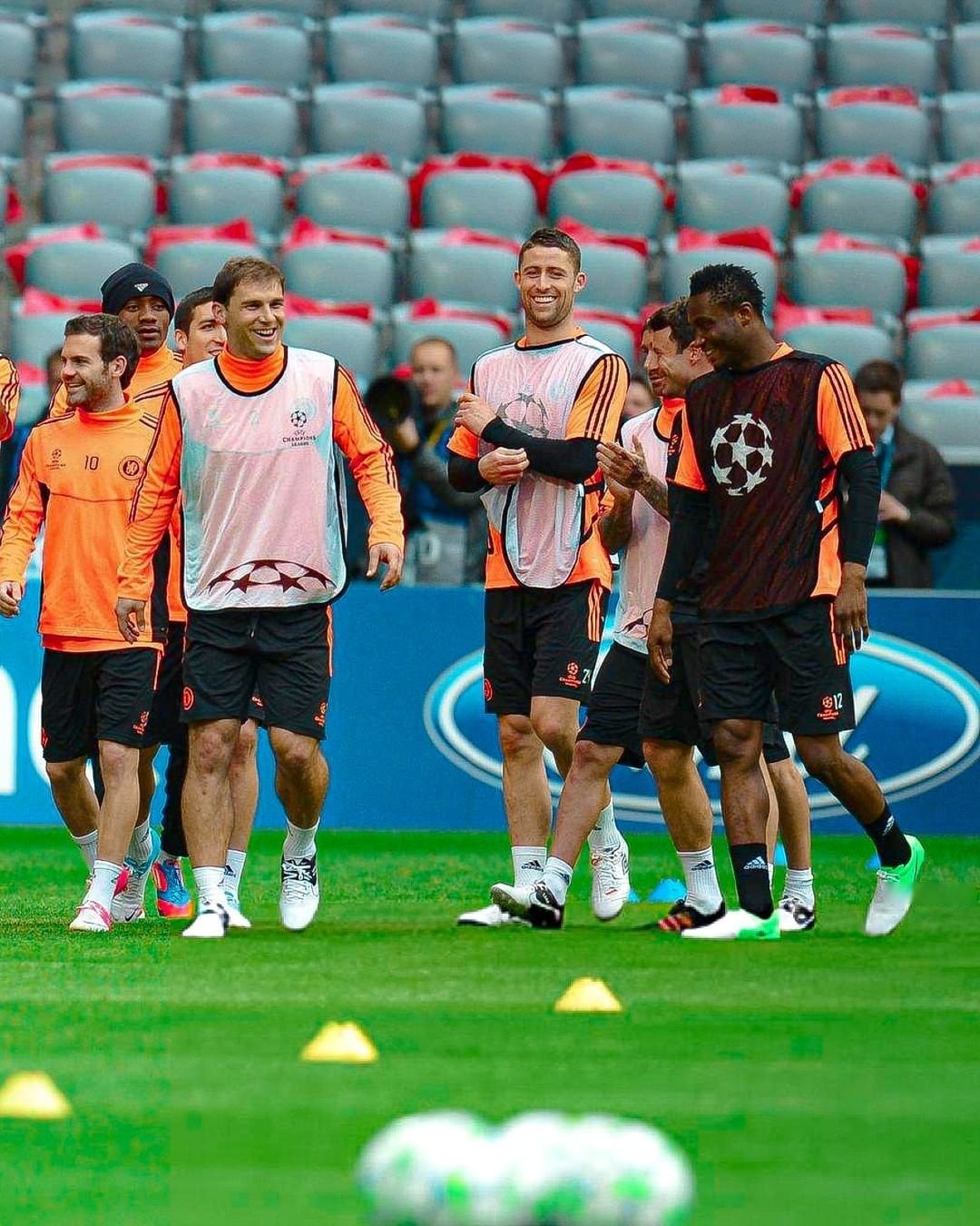 关于集结日欧篮联焦点战；拜仁慕尼黑战术微调；信心回归；训练强度明显提升的信息