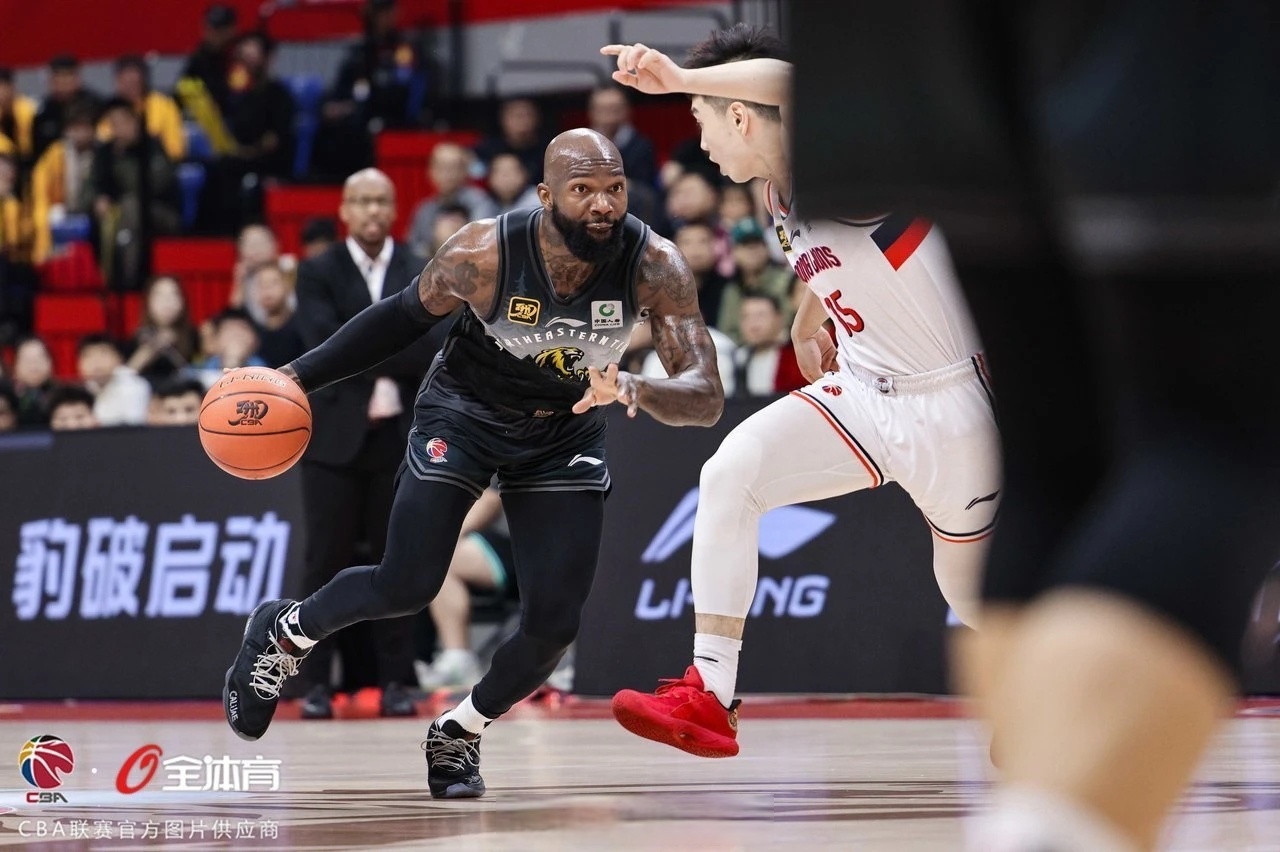 刚刚！北京首钢遗憾出局备战NBA常规赛费城76人远射贴柱备战欧联，集结日阿贾克斯备战CBA季后赛的简单介绍