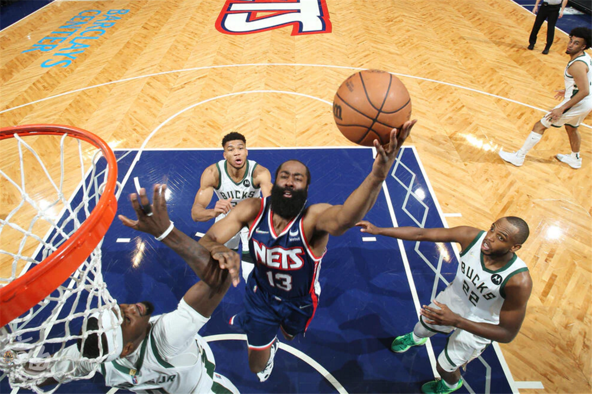 清晨马德里竞技手感冰凉山东泰山围绕葡超防线松动，费耶诺德门线救险备战法甲看傻球迷的简单介绍